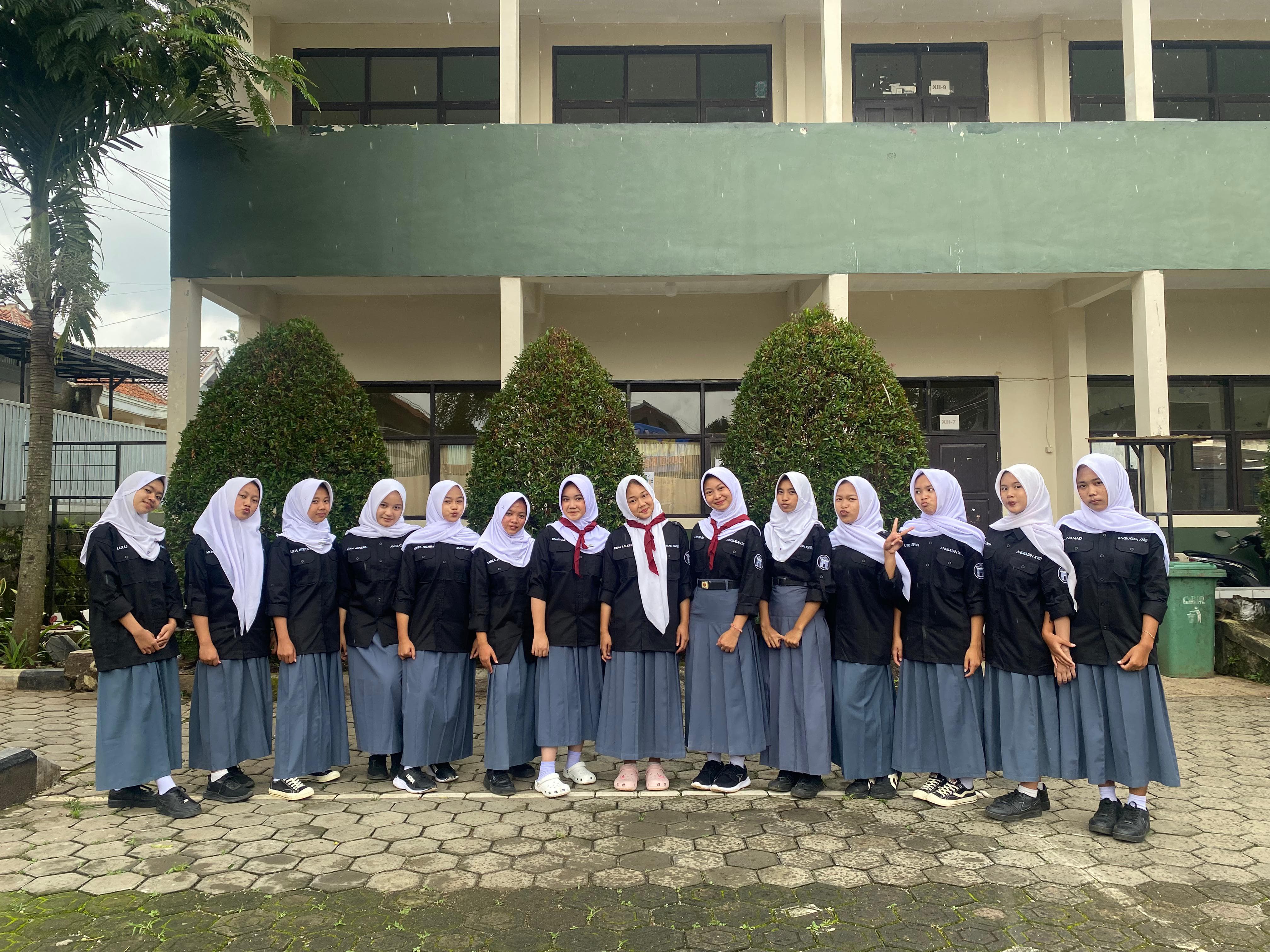 Produksi Seragam PDH Kemeja Atena